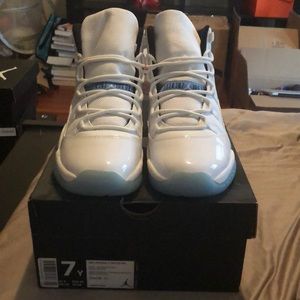 Air Jordan 11 Retro BG youth size 7